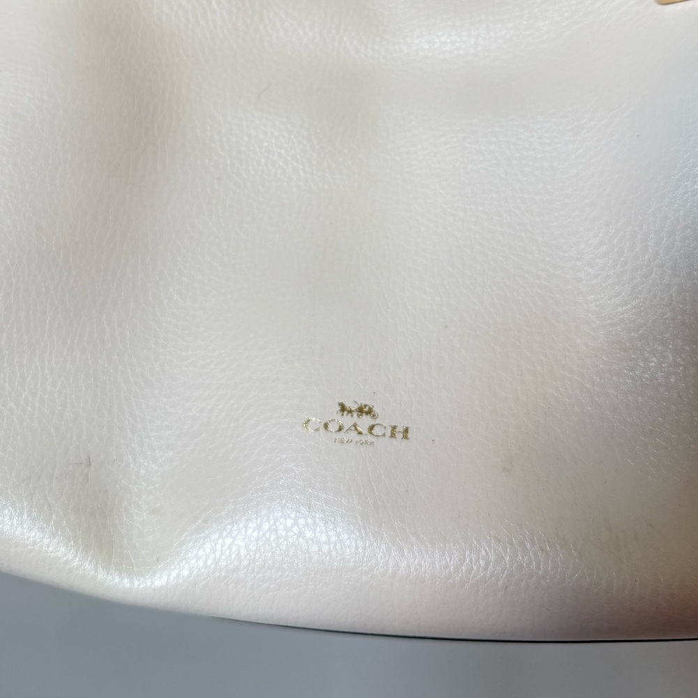 Coach Derby Tote - Picture 5 of 11